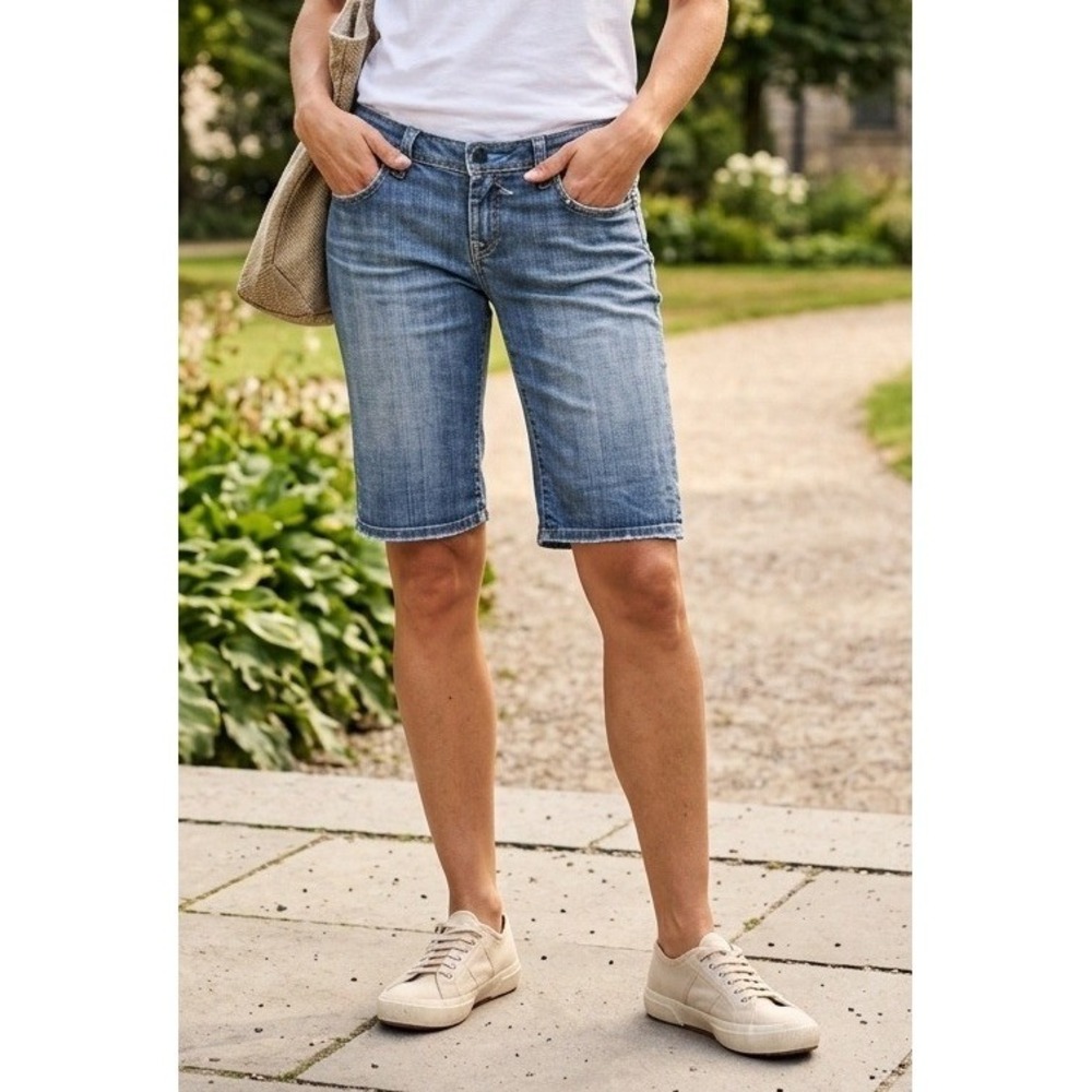 Buffalo David Bitton Denim Bermuda Shorts Women's 29 Blue Mid Rise Grunge Cotton